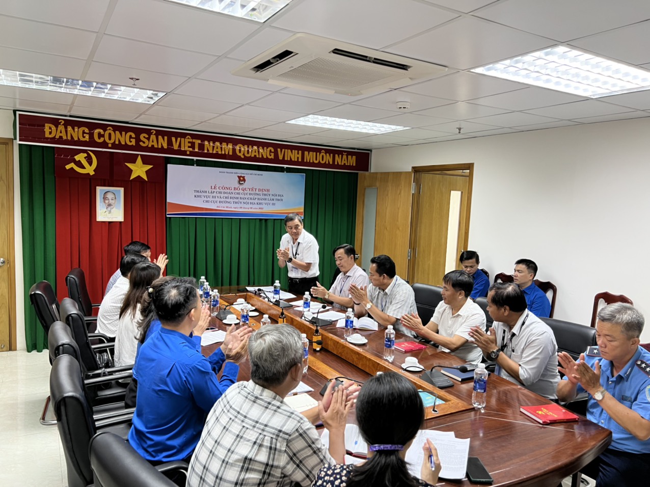 Tái thành lập Chi đoàn TNCS Chi cục Đường thủy nội địa khu vực III